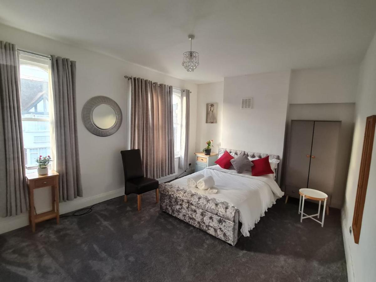 3-Bed House In London Self-Contained In Ladywell Villa Exterior photo