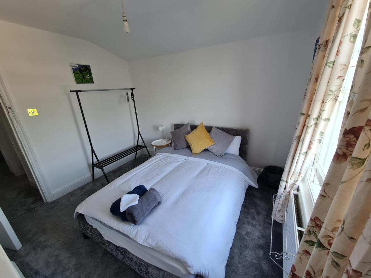 3-Bed House In London Self-Contained In Ladywell Villa Exterior photo